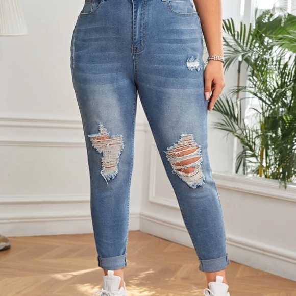 SHEIN Blue Distressed Skinny Jeans - Picture 2 of 10